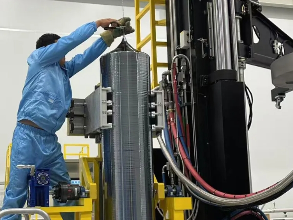 实力破圈！永利yl23411松瓷半导体级磁拉单晶炉获海外战略客户高度认可